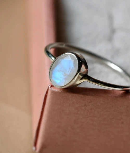 925 silver moonstone ring