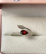 Adjustable 92.5 sterling silver ring with Garnet gemstone