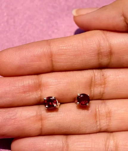 925 silver garnet studs